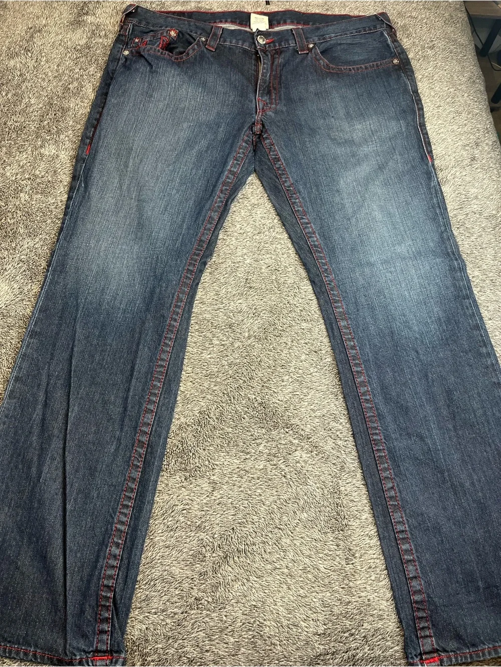 True Religion Men’s Dark Blue Straight Jeans with Red Stitching size 40